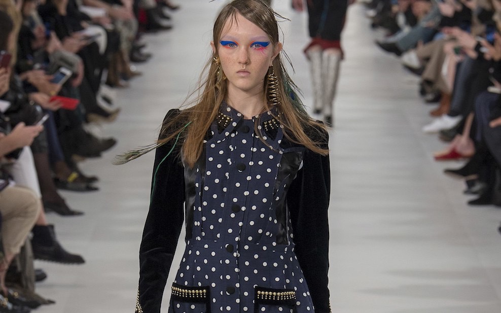 Maison Margiela donna, sfilata autunno inverno 2017-2018. Foto